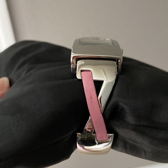 LJ Pink Ribbon Breast Cancer Awareness Watch - Picture 8 of 10